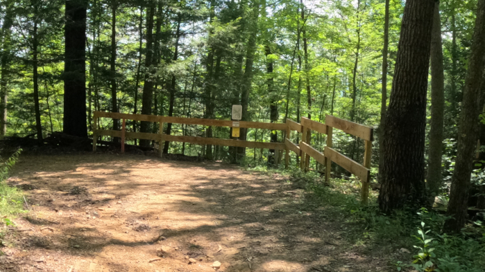 Airplane Rock Trail: Hocking State Forest in Ohio's Hocking Hills